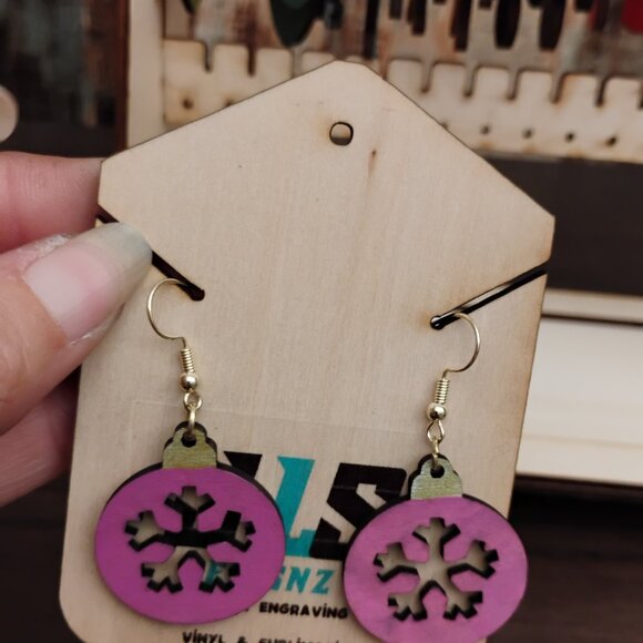 Fuchsia Snowflake Ornament Dangle Earrings - Picture 3 of 3
